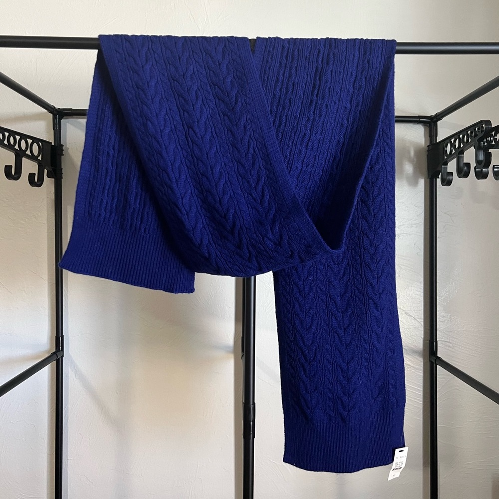Royal blue Talbots scarf nwt